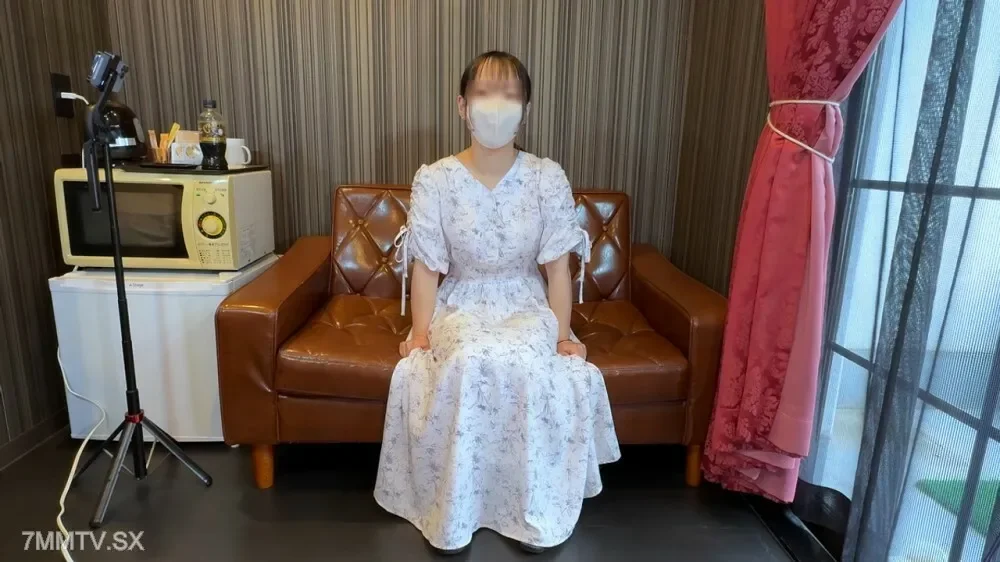 FC2-PPV-4560997 Daisenjaku JD Miho -Chan  19  True existence research theory, other toys wa 兩 individual eruption. Good place