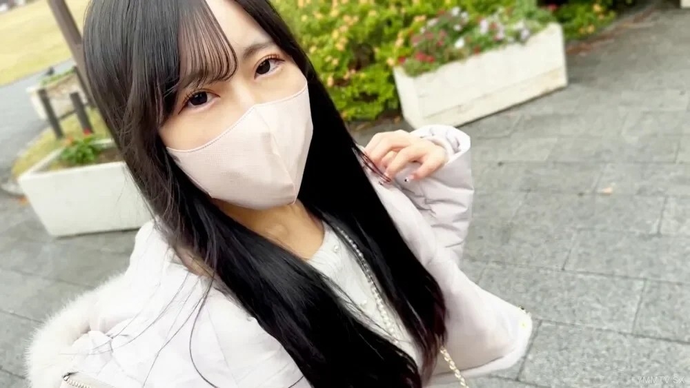 FC2-PPV-4075436 A strange story, a super beautiful and cute female friend ♡ After walking to the city center, I entered a liquor store, and inside the liquor store, I was in love, creampie sex, how many people were rejected ♡ Behind the scenes, an op...