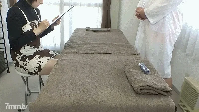 FC2-PPV-2368815 ★Half price starts until 11/3! ★No  A fair-skinned beauty with pigeon chest  actually small breasts  who pretends to be cool is also submissive to pleasure! Her shaved pussy is automatically revealed with her eyes closed!! *3 major re...