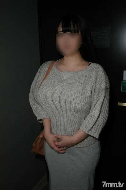 FC2-PPV-3069959 Individual shooting application  Amateur gravure shooting "Fair-skinned huge breasts" I endured to the limit, but the erection did not stop and I started taking Gonzo *The person himself has already deleted SNS.