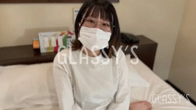 FC2-PPV-4608943 08 Continuous ejaculation in mouth on Japan glasses busty beauty│GLASSY'S