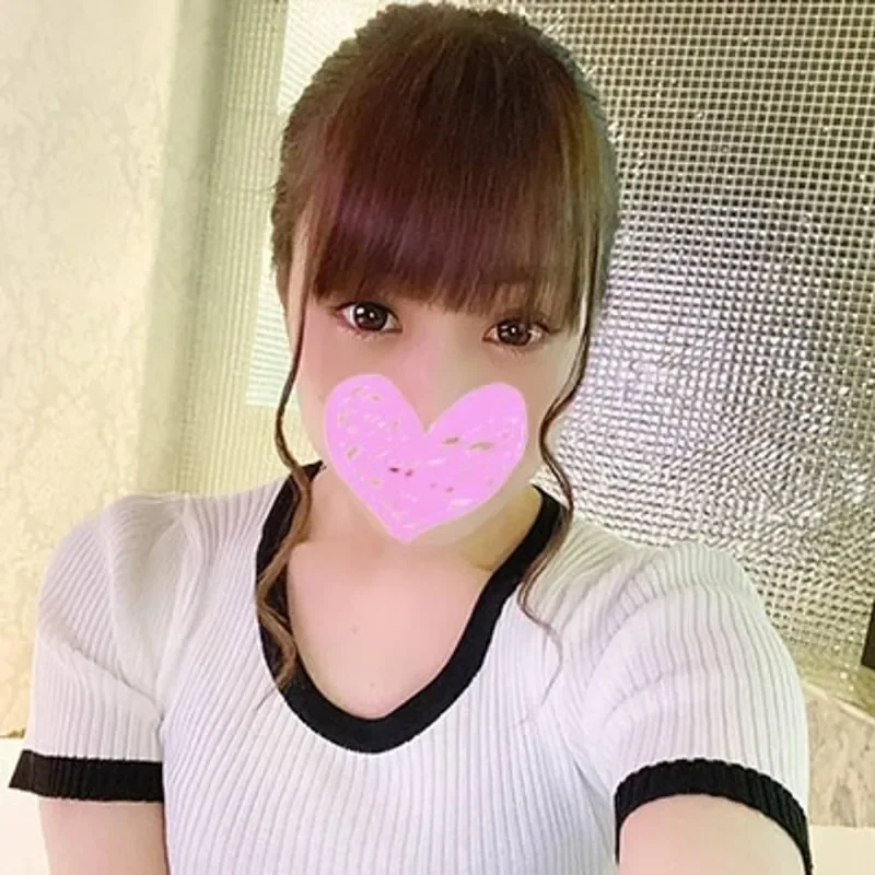 FC2-PPV-4808475 A pure and soothing girl! A super soothing beauty who will make you feel loved just by hugging you. Intense POV creampie sex!