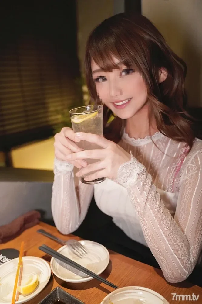 FC2-PPV-1405742 Active Tenisa JD2  Personal shooting where sperm is pulled out by a tireless hip swing piston of a D cup busty female college student  20  with outstanding tipsy style