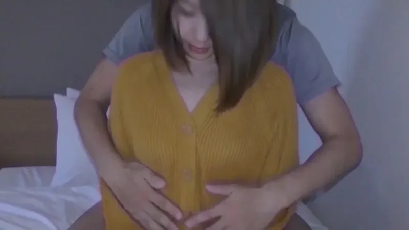 FC2-PPV-4688995 5-day limited sale, re-edited version, thin face mosaic  A beautiful Akita wife is called out and creampied while shopping for souvenirs for her husband in a hotel in broad daylight, re-edited version