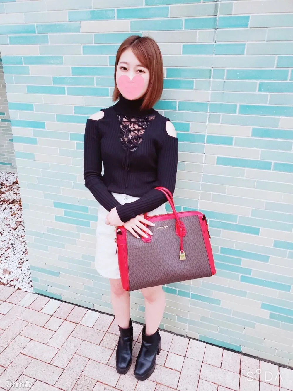 FC2-PPV-2427237 Until 11/14  Sun  1980pt ⇒ 990pt No charge  Great deal with 2 new movies! Umi-chan, a cool beauty who works in the apparel industry♥♥, when you thrust into her climaxing pussy, her cool expression changes, revealing her orgasmic face ...