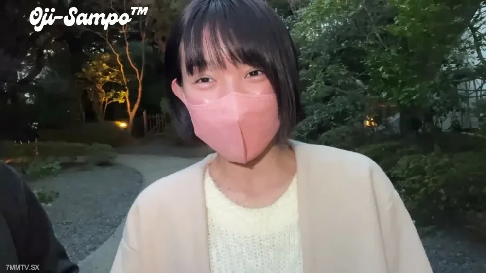 FC2-PPV-3193270 Uncensored  First shot! ! 18-year-old legal J ◯ Mariko-chan ♡ A large amount of vaginal cum shot with uncle getting excited about her slim body