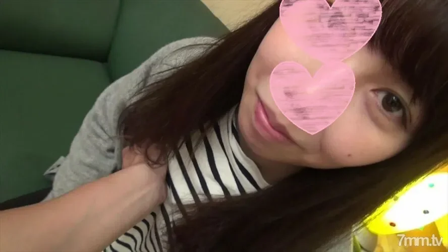 FC2-PPV-737629 Complete appearance ♥ A famous private female college lady 18 years old is seriously dripping with raw sex and a large amount of vaginal cum shot ♥ A modest and neat beautiful girl feels with a raw cock and begs for ejaculation in the ...