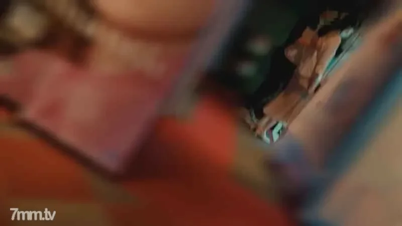 FC2-PPV-3036172 [Individual] In a machine where people are pressing to secure a tall and slender beautiful wife in the city.  - .  - Her body blushed, and while she brushed away the hand that felt it but rejected it, the deluge came again.