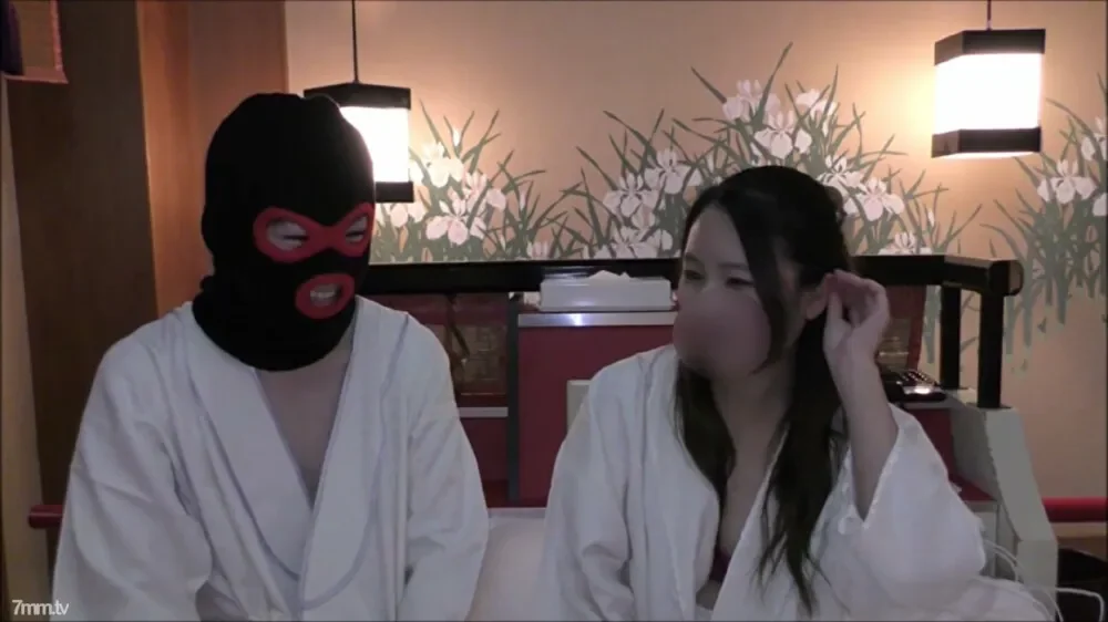 FC2-PPV-1451200 First shot Personal shooting  Quarter exotic beauty Miki 20-year-old shaved girl ★ 20-year-old college couples challenge the first Gonzo in their lives!