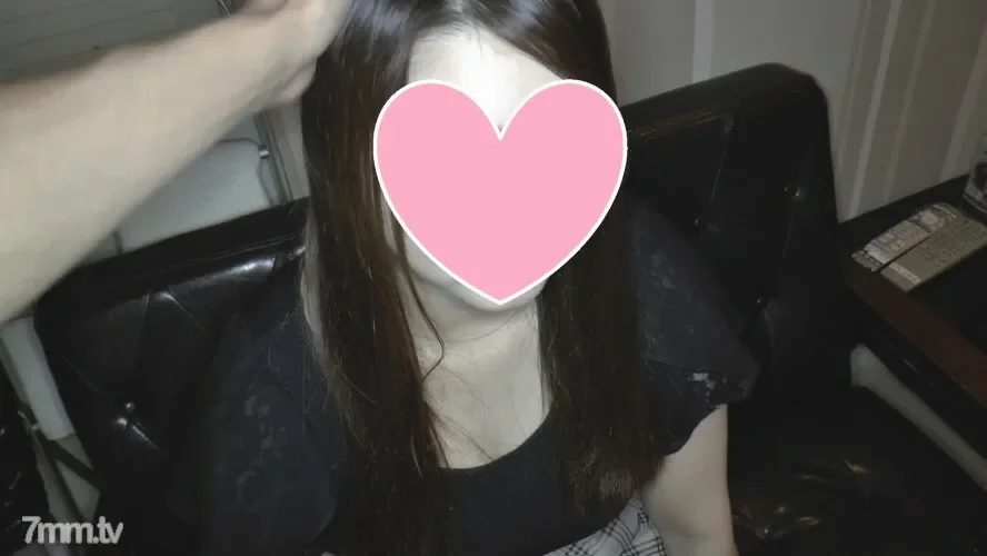 FC2-PPV-505884 Personal shooting  G-cup 21-year-old female college student Hogaraka Muchimuchi daughter gave me fucking, Cusco, and vaginal cum shot www High-quality version available