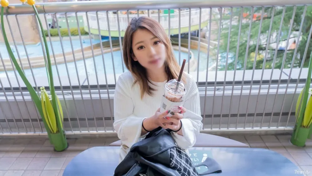 FC2-PPV-2629963 First shooting / appearance New cinema style  Limited number Uncensored  Temptation of big breasts instructor's clothes ... The natural Gcup that is too overwhelming to fit in one hand is shaken and vaginal cum shot twice! When I wa