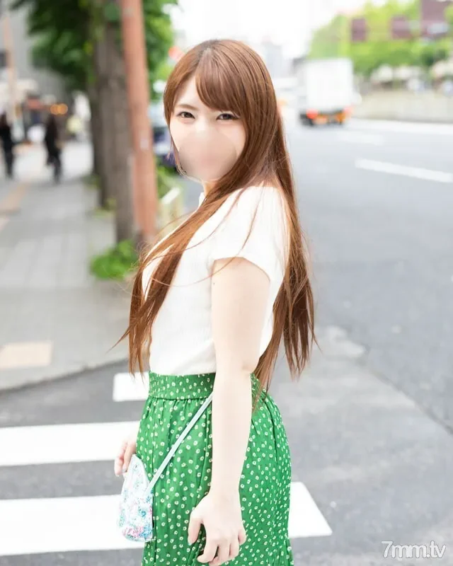 FC2-PPV-1863908 Limited time Uncensored  Private sex video after shooting a petite and busty photo model