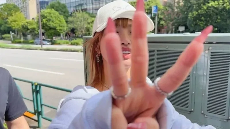 FC2-PPV-4673592 Akita's big-breasted gal bitch appears for 70,000 yen and has sex. Japanese ZUBOZUBO OK!!