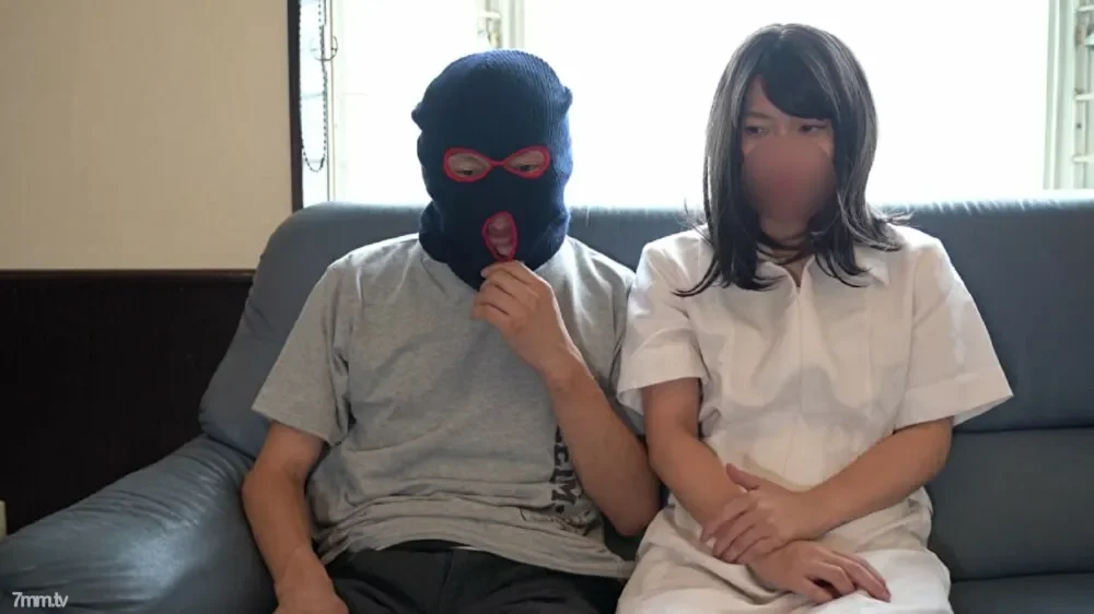 FC2-PPV-1455884 fc2-ppv 1455884 First shot [Personal shooting] Akari A 25-year-old nurse makes her first appearance ★ A long-haired angel in a white coat squirts a lot with an electric massage machine!  - After that, of course, I will decide on vagin...