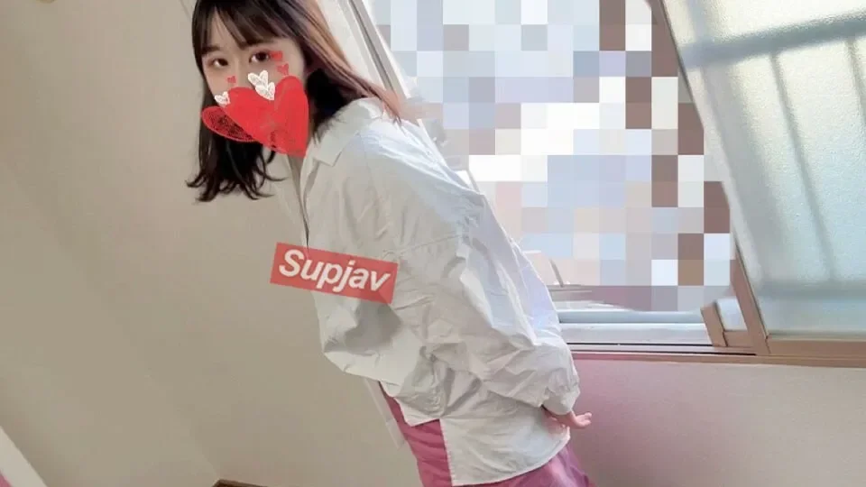 FC2-PPV-3100729 I was giving a blowjob to a girl who came to me for repayment advice, but I couldn't hold back and played her to take off her pants and put it in lol Yes