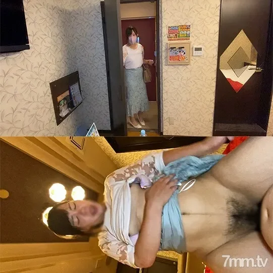 FC2-PPV-3059502 Gonzo  Call the former homeroom teacher's married woman and cum inside without permission * With review privilege "Moro"