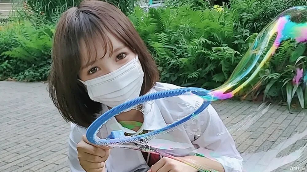 FC2-PPV-1883004 First shot! !! Limited number Uncensored  "Teacher ... I'm not really such a play." The lonely feelings and back face of a beautiful girl. Second-year vaginal cum shot to the undisputed honor student! !!  Feature film