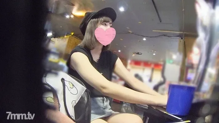 FC2-PPV-1863481 No amateur individual shooting  Mental damage reduction Gaesen Nampa has just broke up with her boyfriend ◯ Mechan Get a miniskirt college student gal and bring it in and vaginal cum shot! A terrible stakeout woman on top posture that...