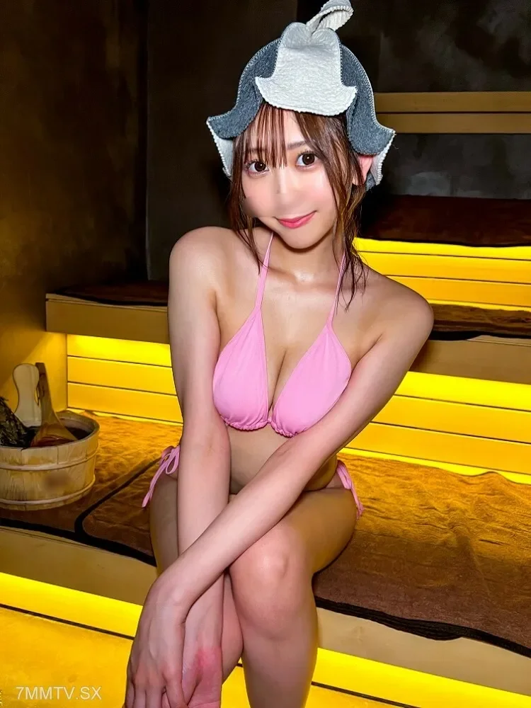 FC2-PPV-3302463 26-year-old Gladle Yunacchi "I'm leaving the bathroom heaven♪" Full and energetic Raw Saddle high tide creampie SEX! Dream suit