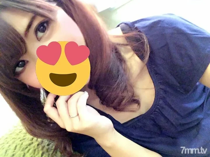 FC2-PPV-751898 Personal shooting  Misato 27 years old, a famous female who tightens tightly, a video shoot with a married woman senior of the company ♥